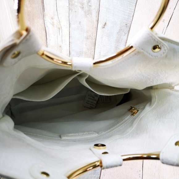 Bebe-White convertible bag with Gold ring Handle - Picture 4 of 5